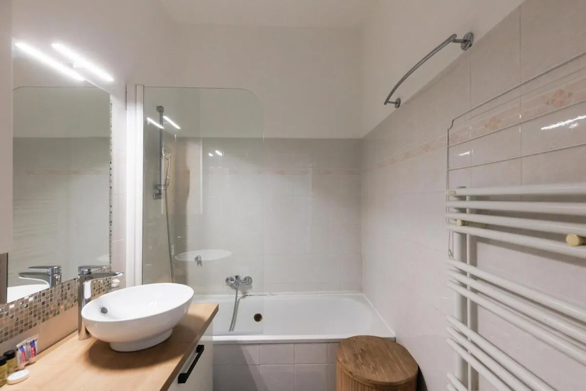 Apartment Studio Rimbaud - Festival-Center-Clim-Wifi Cannes France